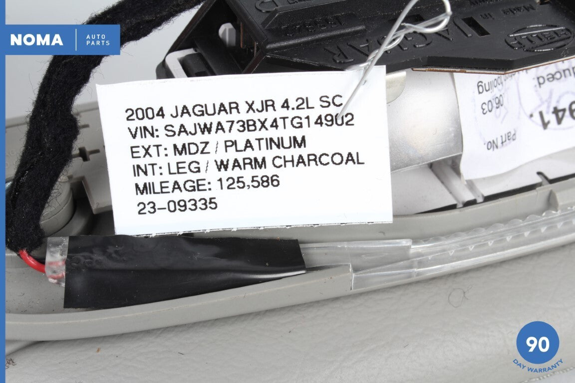 2004 Jaguar XJ8 VDP X350 Rear Right Passenger Side Roof Grab Handle w/ Lamp OEM - photo 15