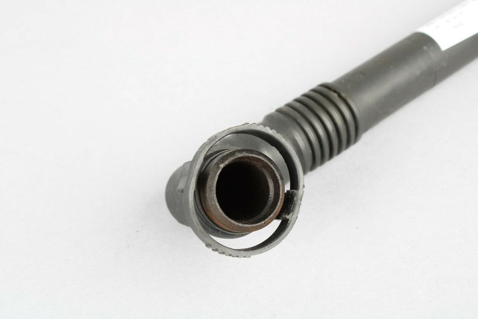 00-06 BMW X5 E53 3.0L I6 M54B30 Engine Motor Cylinder Head Vent Hose Pipe OEM