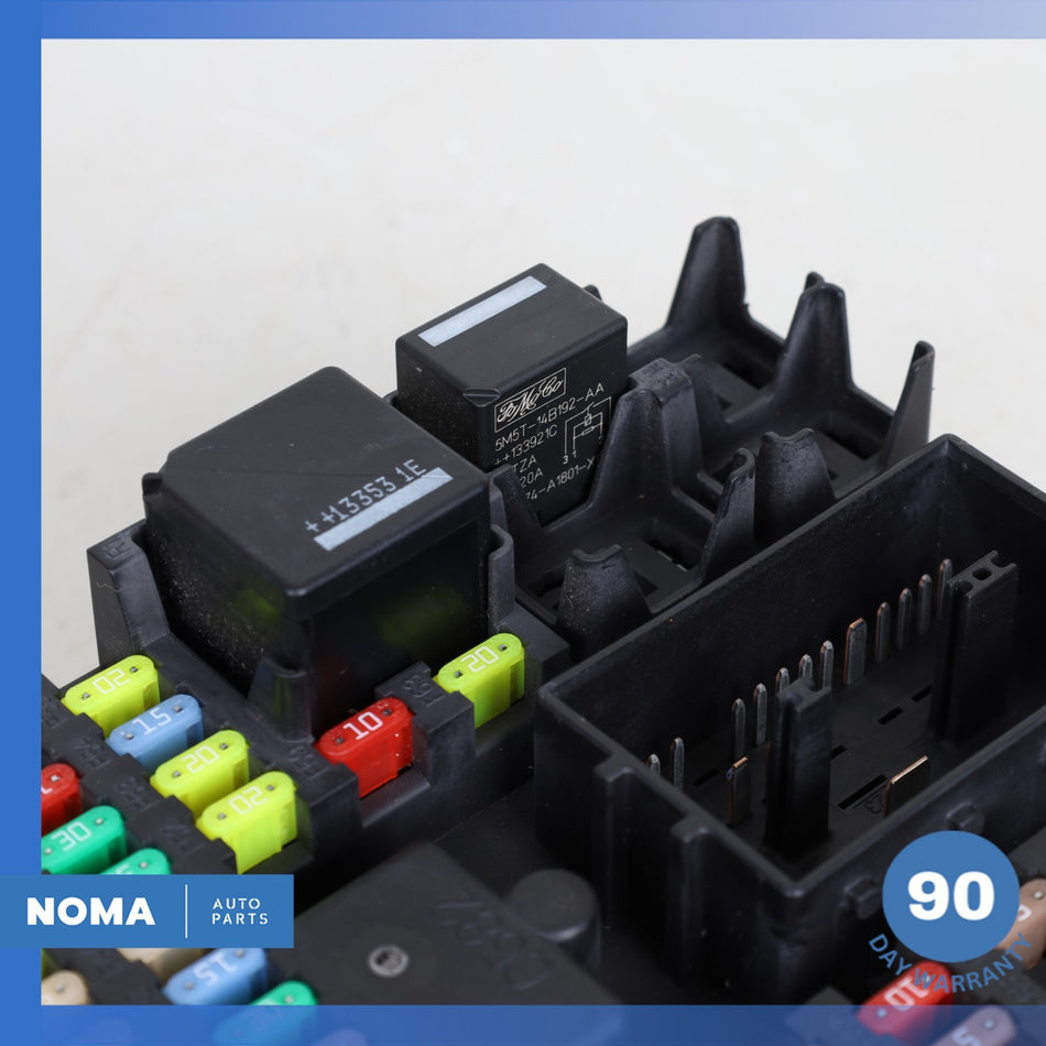 14-15 Land Rover Range Rover L405 L494 Body Control Module Fuse Relay Box OEM
