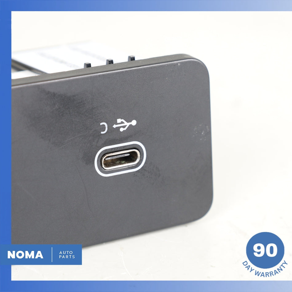 2021 LR Range Rover Evoque L551 USB Type-C Power Socket Panel LR139734 OEM