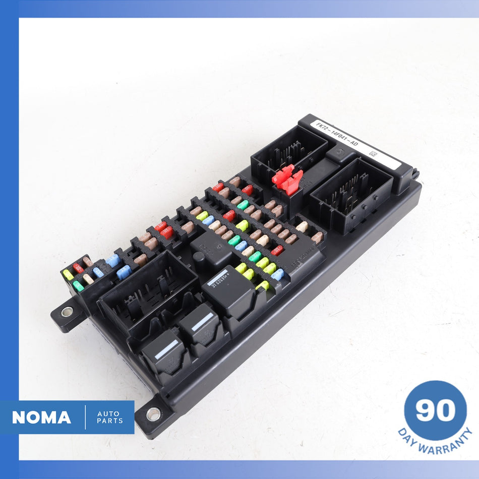 15-23 Land Rover Discovery Sport L550 Front Relay Fuse Box FK7214F041AE OEM 78k