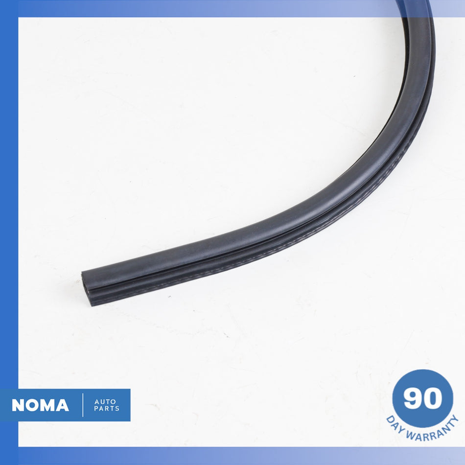 13-22 LR Range Rover L405 LWB Rear Left or Right Body Weatherstrip Seal OEM