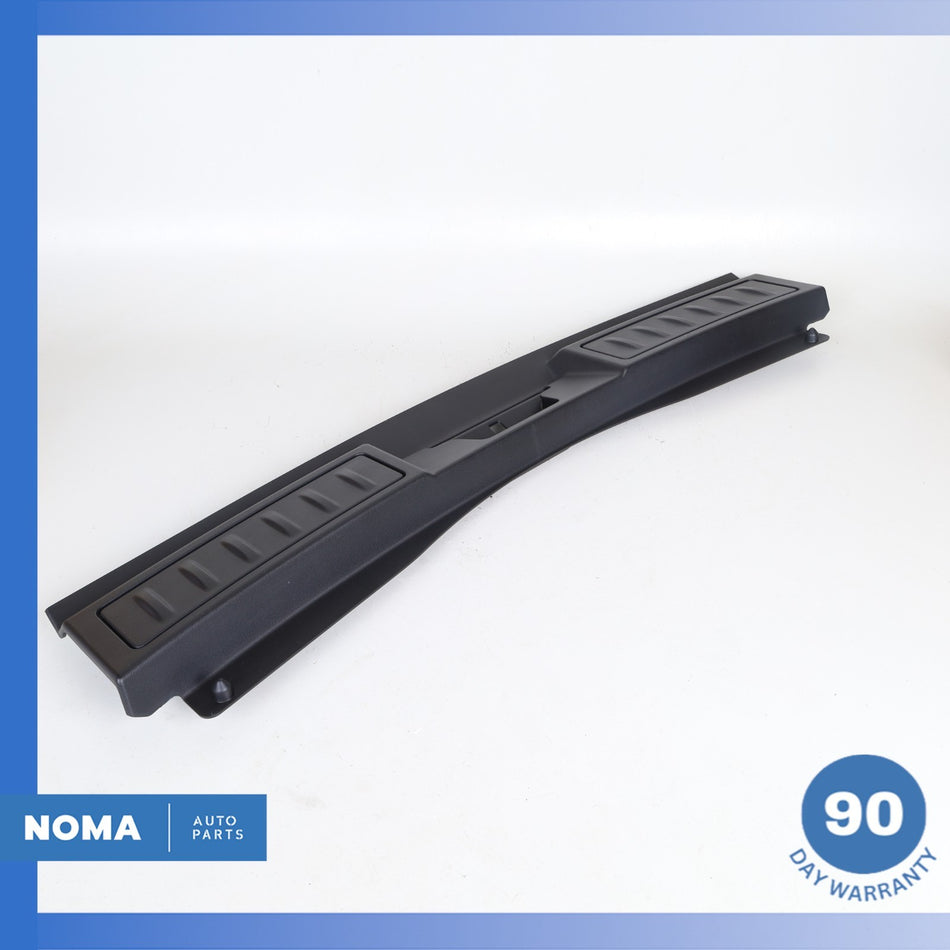 2020 Land Rover Range Rover Evoque L551 Trunk Scuff Plate Lock Cover OEM 23k