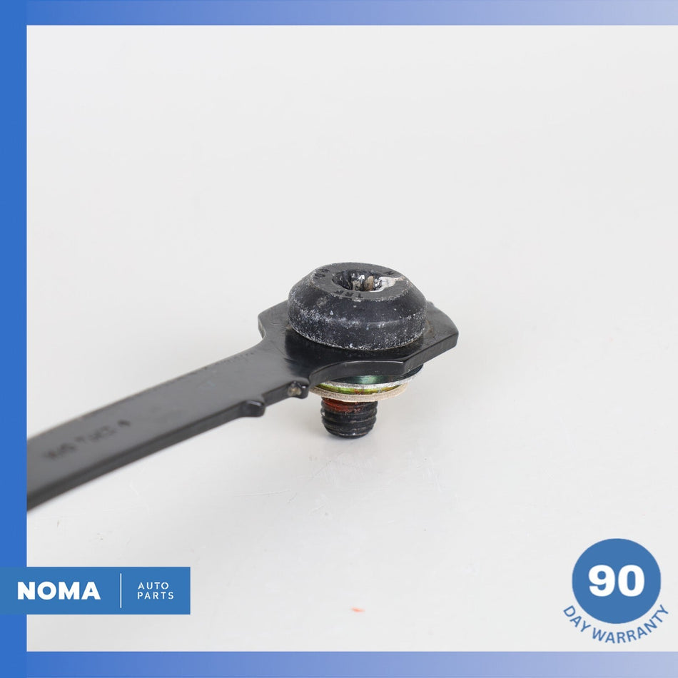 98-99 Jaguar X308 XJR XJ8 VDP Front Right Seat Belt Buckle Beige HNC7012BD OEM