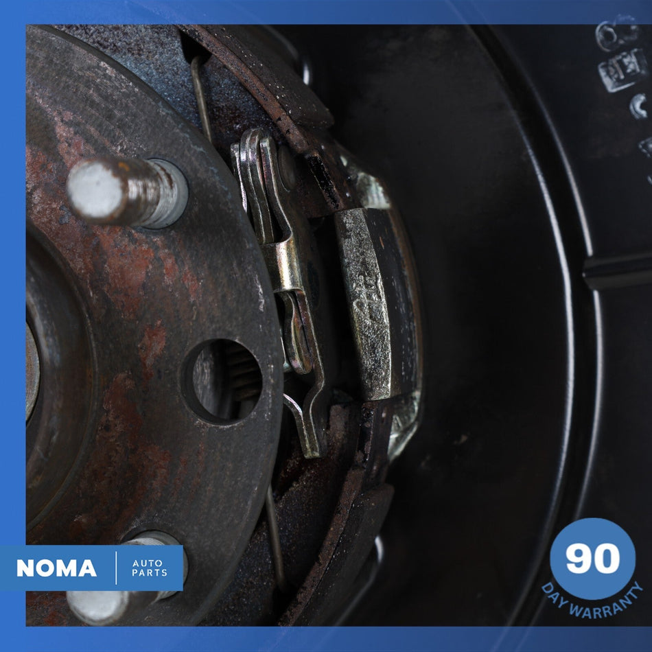 95-00 Jaguar X308 XJR XK8 Rear Left Driver Spindle Knuckle Hub w/ Shield OEM