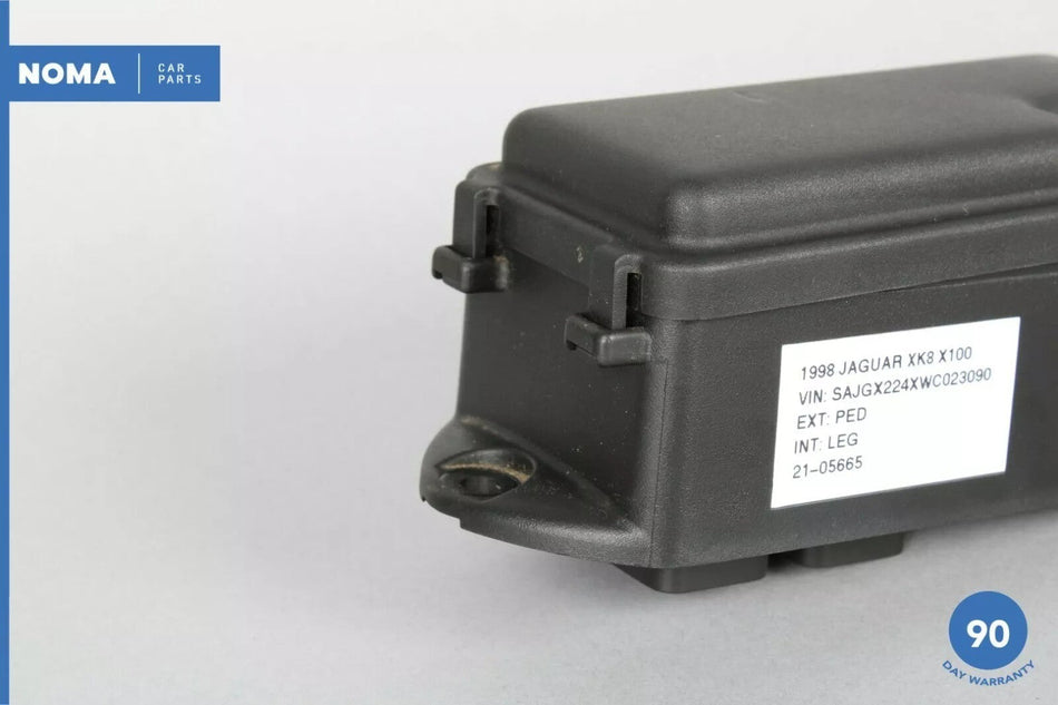 97-99 Jaguar X100 XK8 Front Relay Fuse Box LJB2800FA OEM