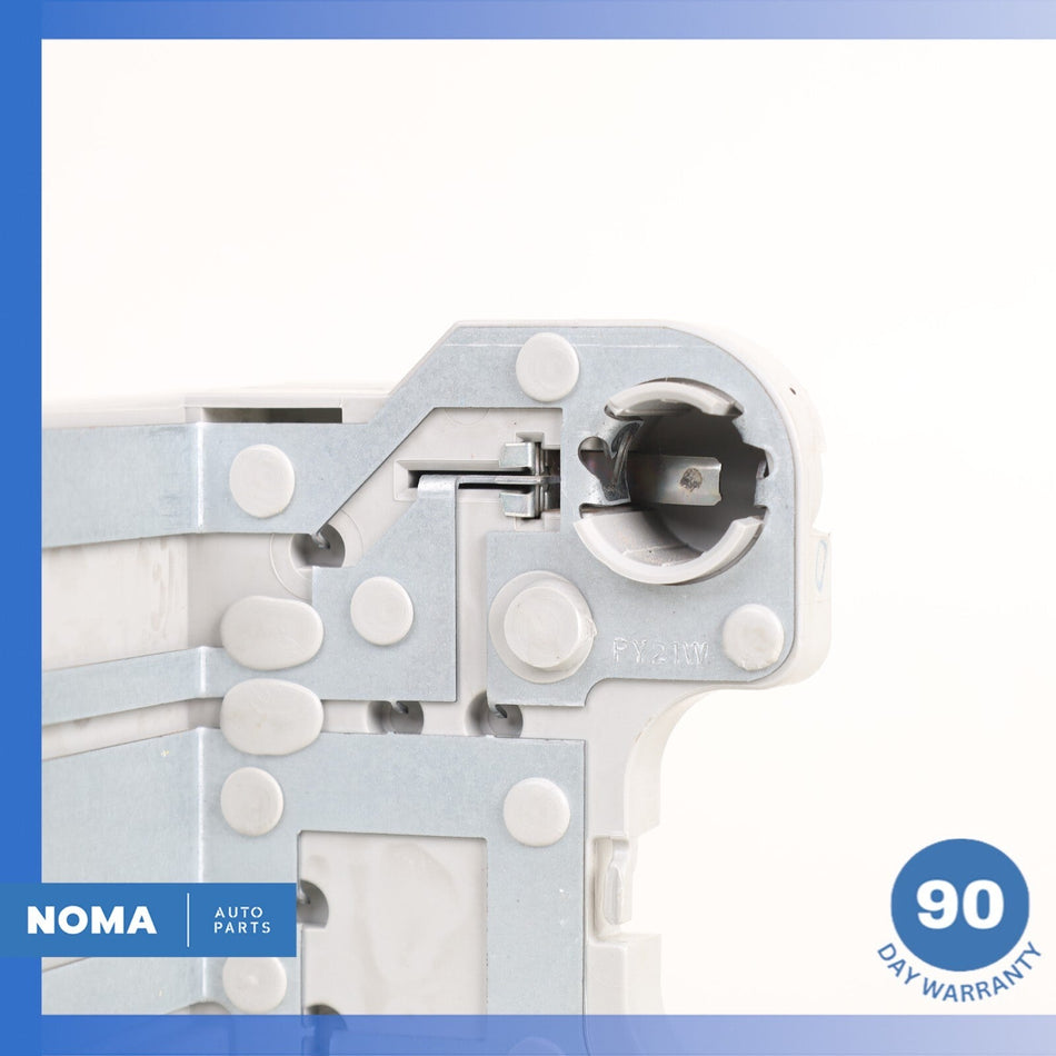 98-03 Jaguar X308 XJR XJ8 Vanden Plas Rear Right Side Taillight Bulb Socket OEM