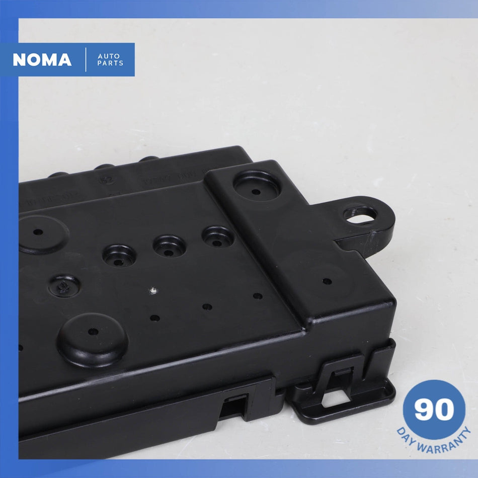 2013 Land Rover Range Rover L405 Battery Terminal Fuse Relay Junction Box OEM