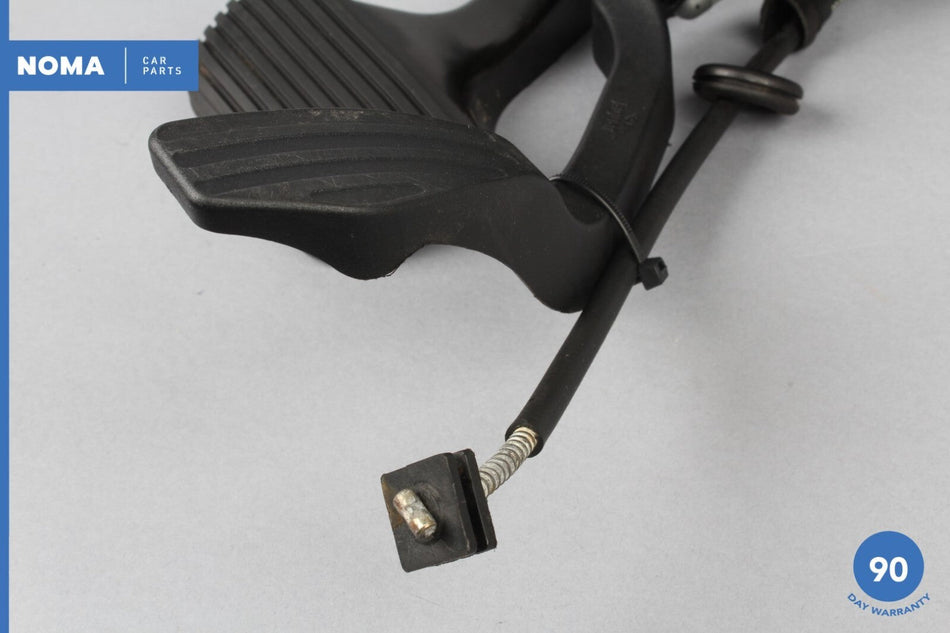 98-03 Jaguar XJ8 X308 Gas Acceleration and Brake Pedal w/ Bezel MNA5372BB OEM