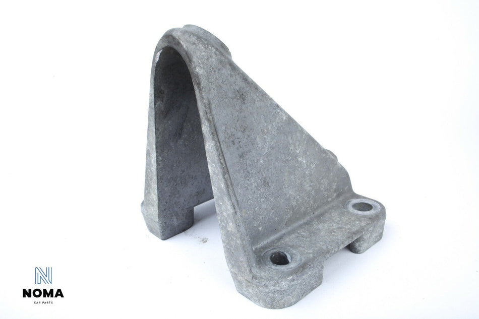 04-09 Jaguar XJ8 Vanden Plas X350 Right Side Engine Motor Mounting Bracket OEM