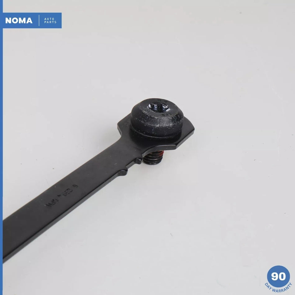 98-99 Jaguar X308 XJ8 XJR VDP Front Right Seat Belt Buckle Beige HNC7012BD OEM