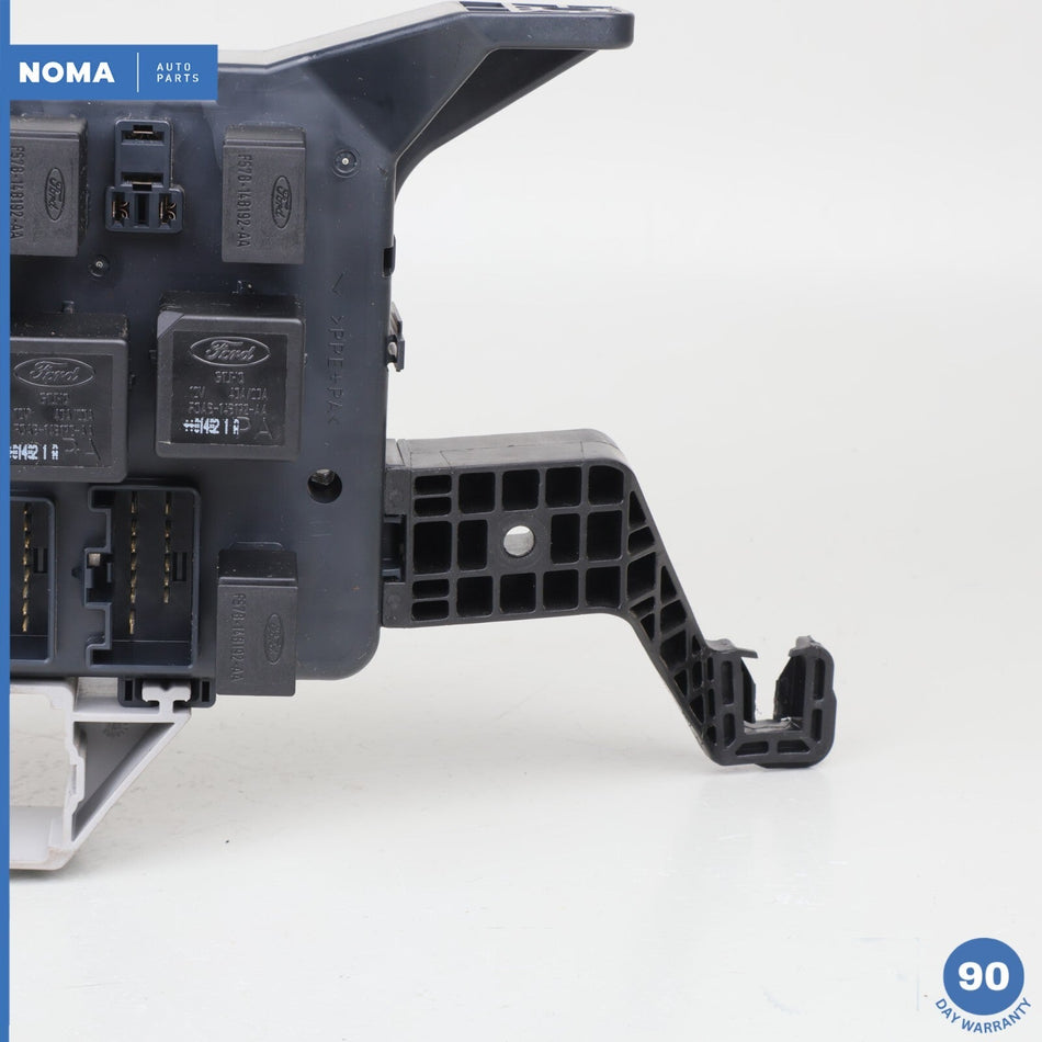 02-04 Jaguar X400 X-Type Front Under Dashboard Junction Relay Fuse Box OEM