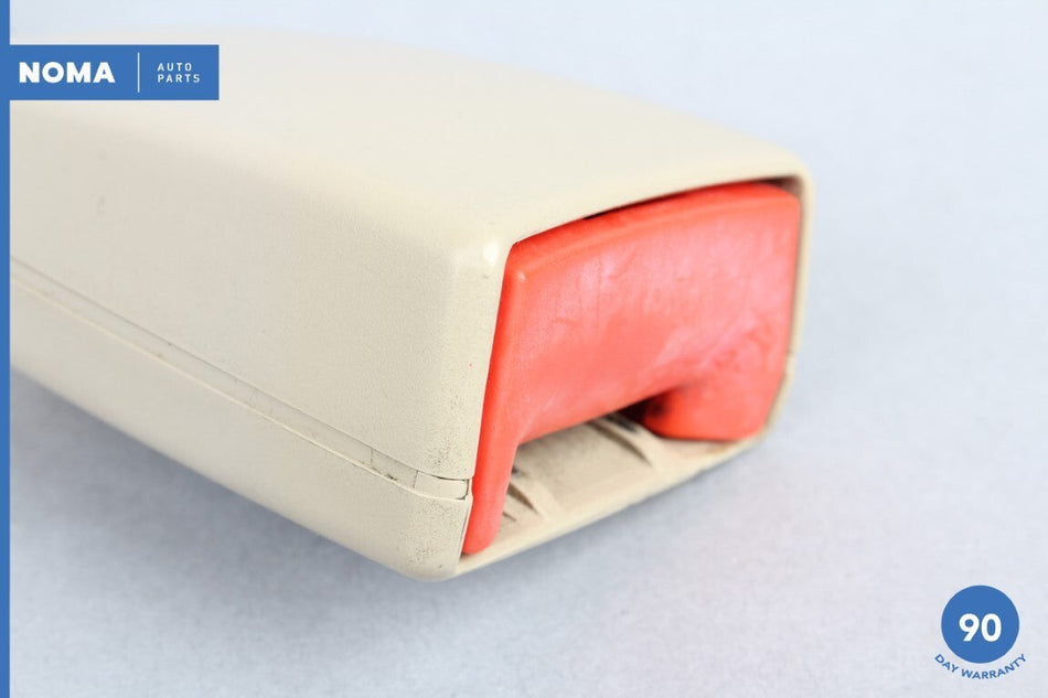 98-03 Jaguar XJR XJ8 VDP X308 Rear Right Passenger Side Seat Belt Buckle AGD OEM