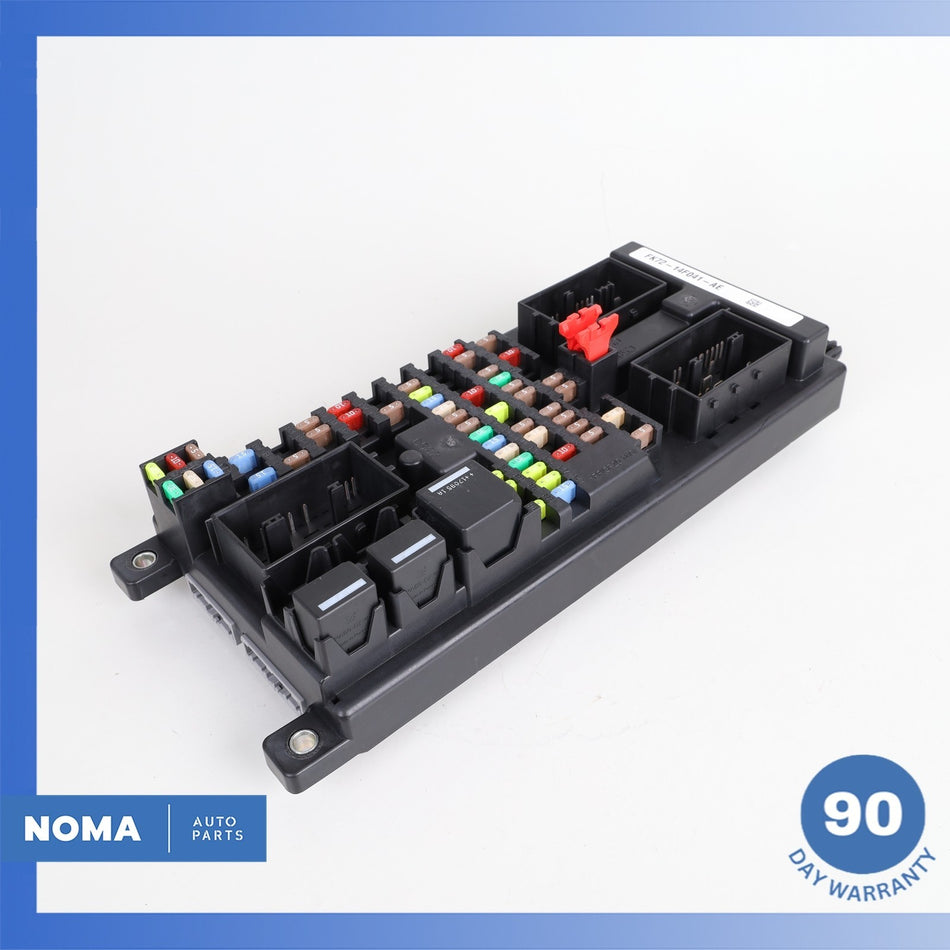 15-23 Land Rover Discovery Sport L550 Front Relay Fuse Box FK7214F041AE OEM 78k