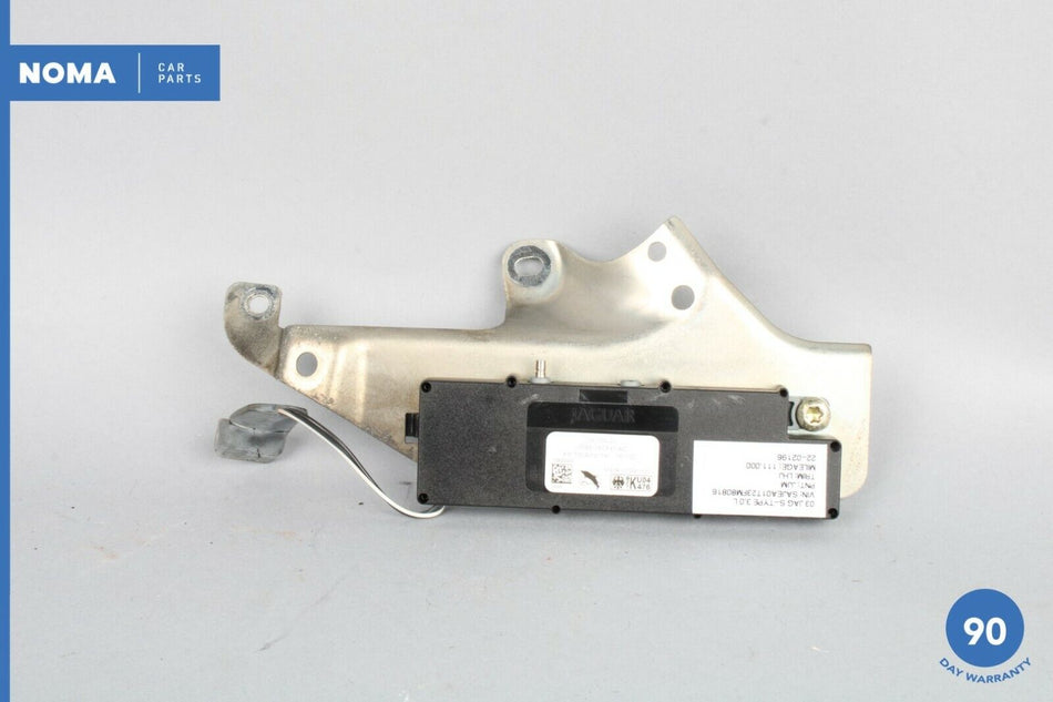 03-08 Jaguar S-Type X202 AM FM Radio Antenna Amplifier w/ Bracket OEM