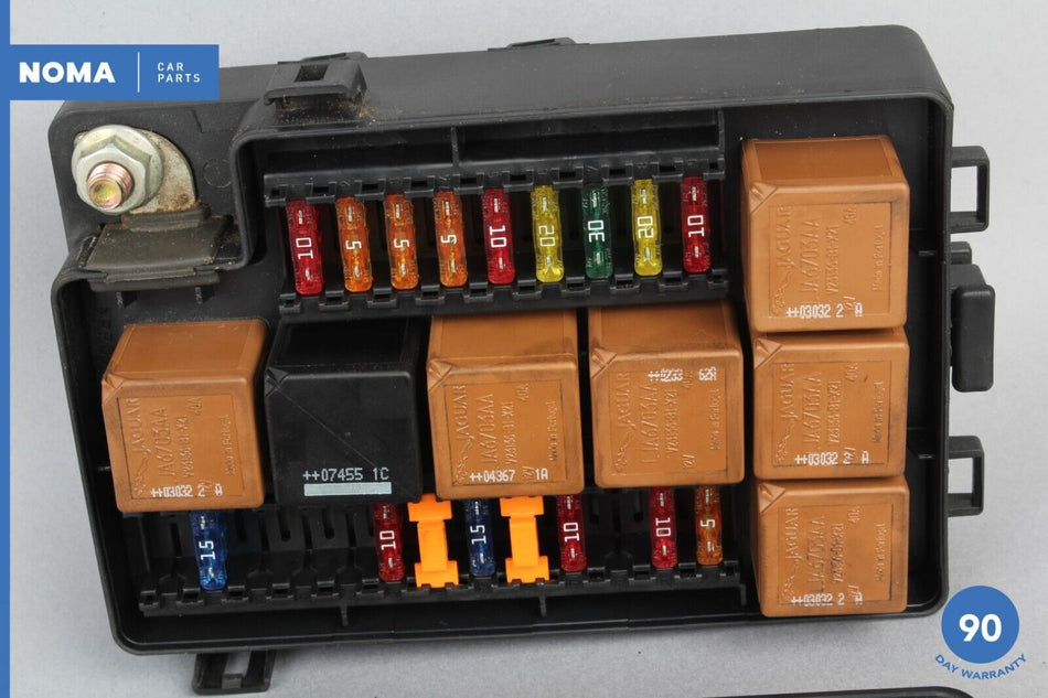 03-06 Jaguar XK8 XKR X100 Engine Bay Relay Junction Fuse Fuse Box LJG2822AB OEM