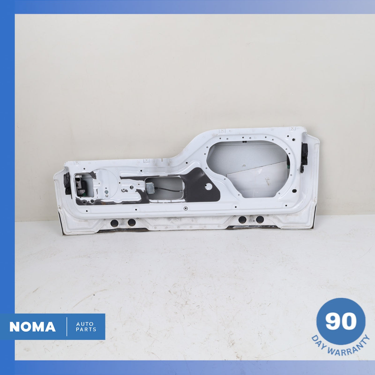 05-16 Land Rover L319 LR4 LR3 Lower Trunk Lid Shell Cover Assembly White OEM - photo 9