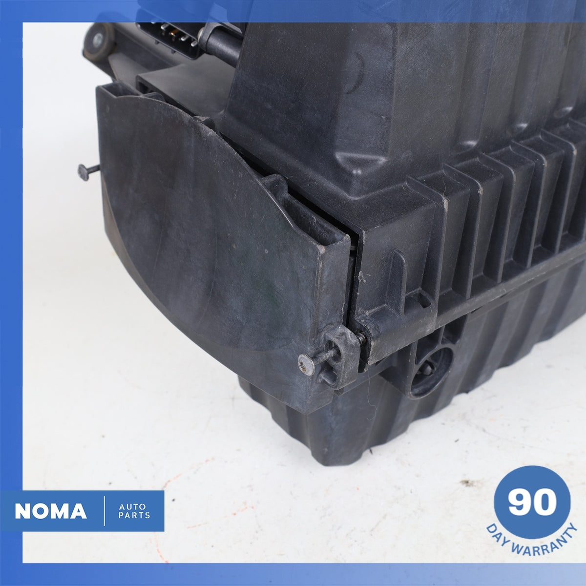 07-09 Jaguar X150 XKR 4.2L S/C Left Air Intake Cleaner Filter Box C2P3356 OEM - photo 4