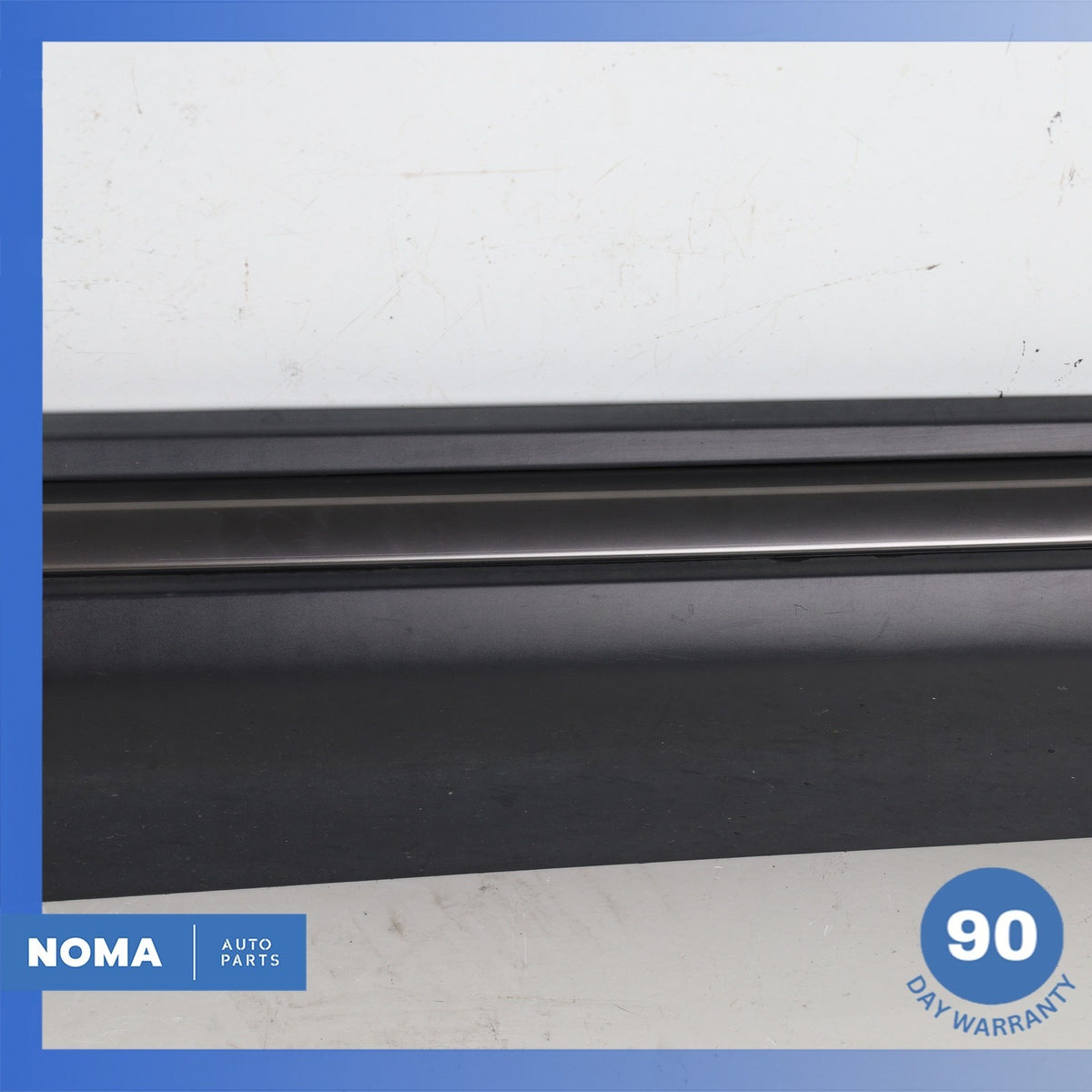 12-17 Range Rover Evoque L538 3DR Front Right Door Lower Molding BJ3221064AG OEM - photo 3