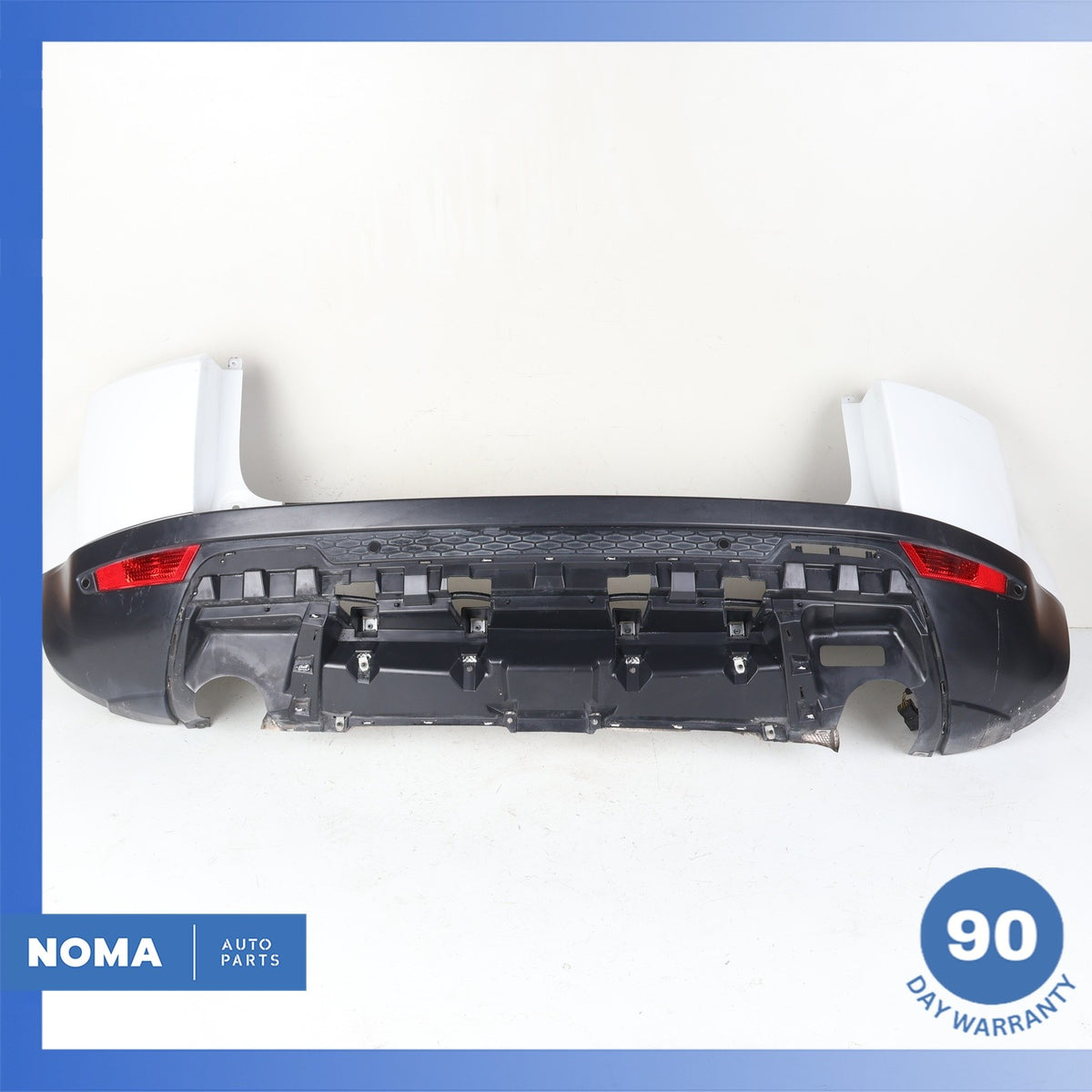 12-15 LR Range Rover Evoque L538 Rear Bumper Cover Panel Assembly White OEM - photo 1