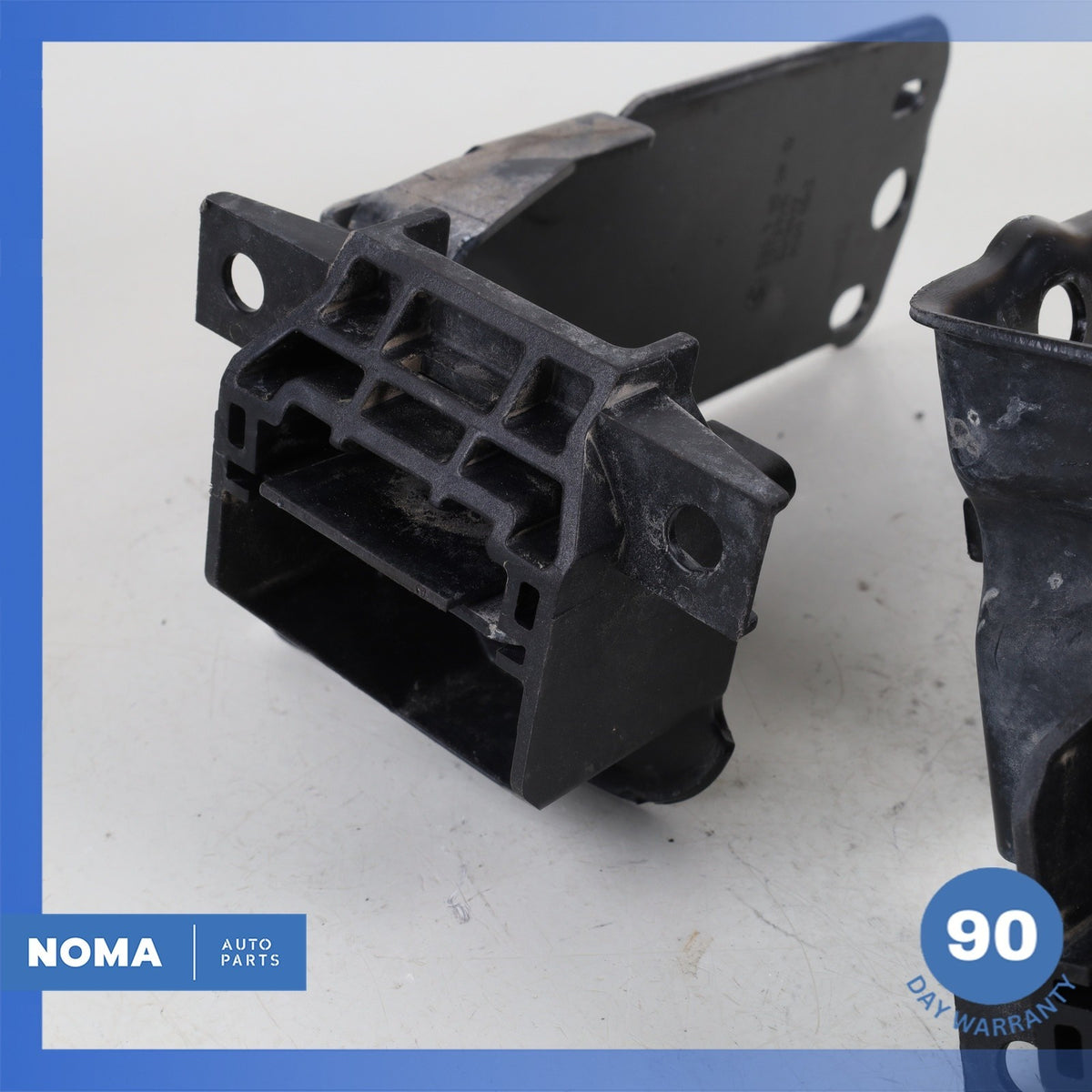 BMW E92 328i 325i 335i Left & Right Engine Radiator Mount Set OEM - photo 7