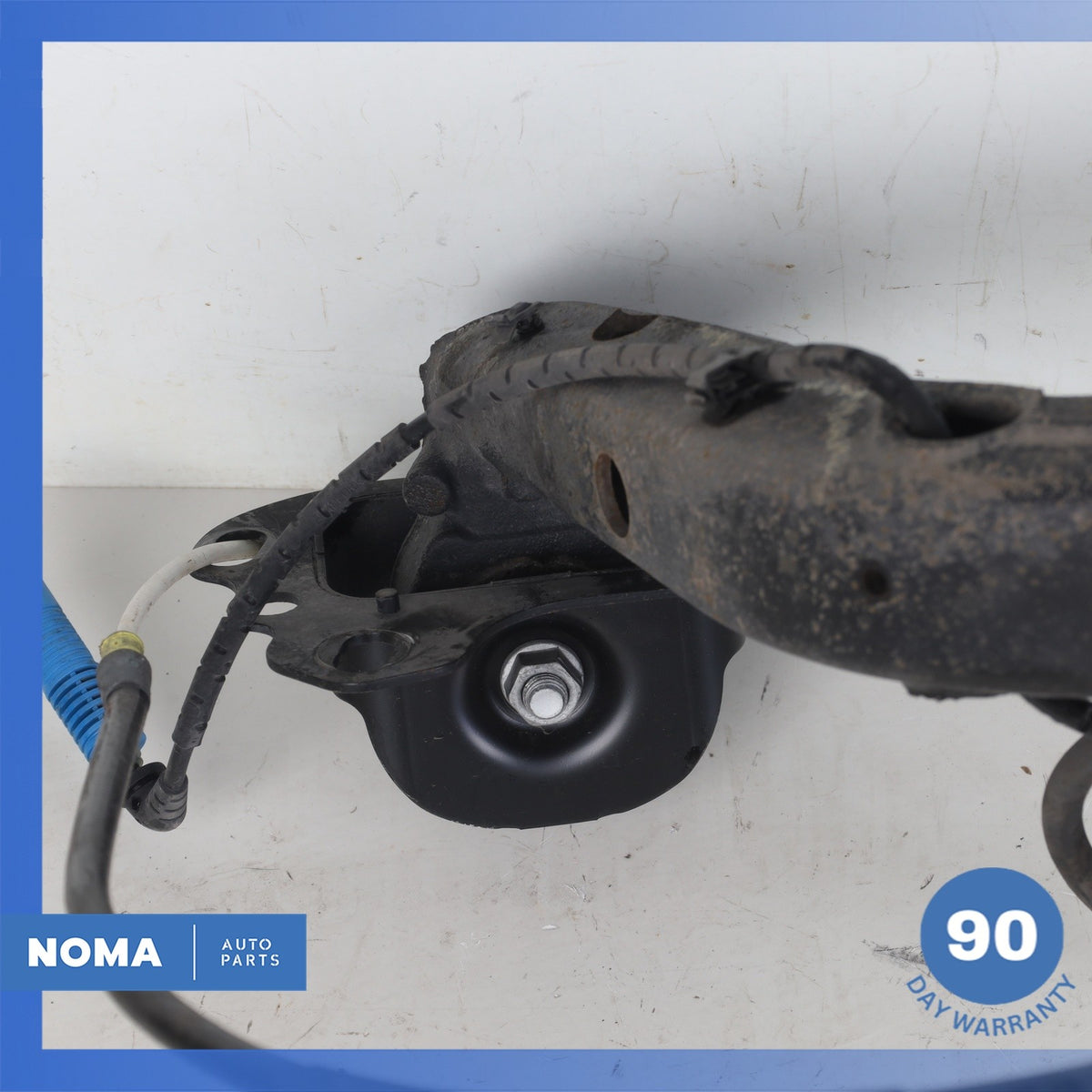 03-08 BMW E85 Z4 Rear Left Spindle Knuckle Hub w/ Shield OEM - photo 12