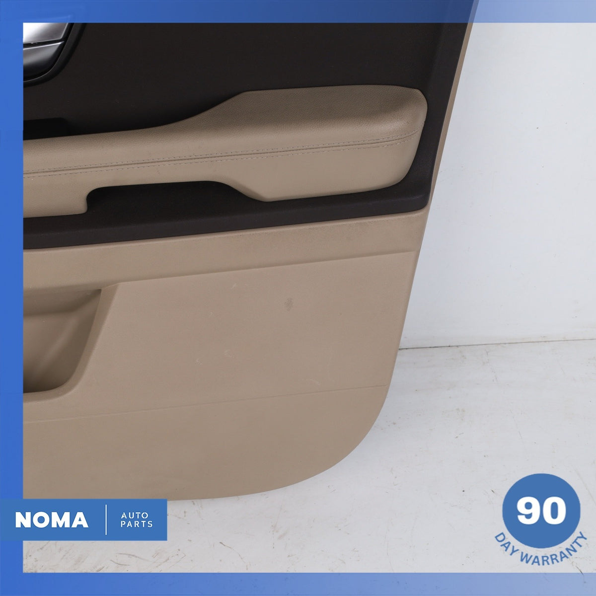 12-19 Range Rover Evoque L538 4DR Front Right Door Trim Panel Assembly Beige OEM - photo 7