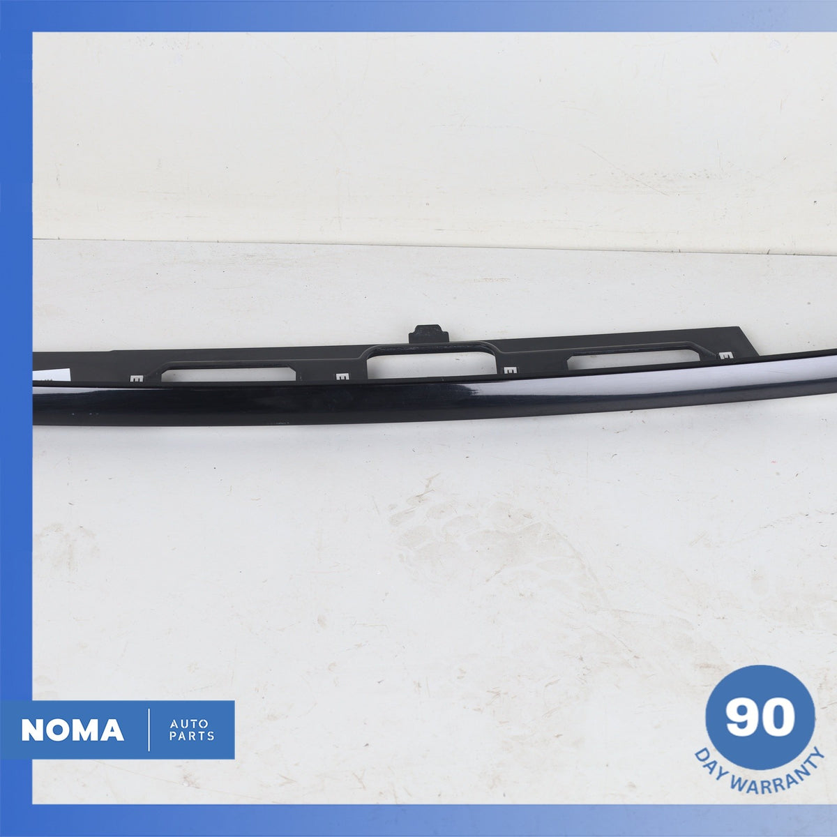 14-22 Range Rover Sport L494 Trunk Bezel License Plate Molding DK6240406DA OEM - photo 4