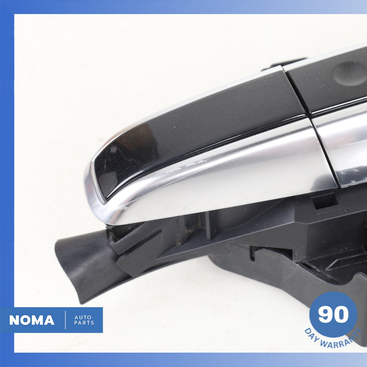 LR Discovery Sport L550 Front Right Passenger Door Handle Black OEM 54k - photo 6