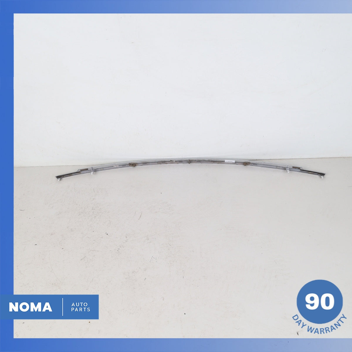 16-19 BMW G12 740i 750Li Trunk Boot Center Trim Molding 51137376778 OEM - photo 7
