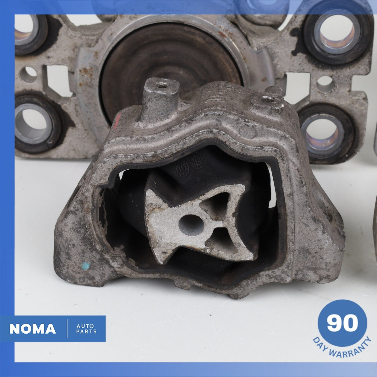 14-19 Range Rover Evoque L538 / Discovery L550 Engine Frame Mount Set OEM - photo 5