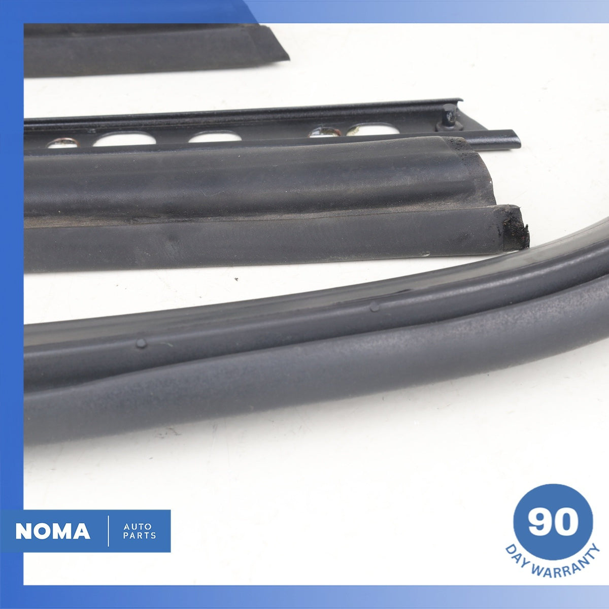 96-02 BMW E36 Z3 Convertible Top Roof Right Side Molding Rubber Seal Set OEM - photo 3