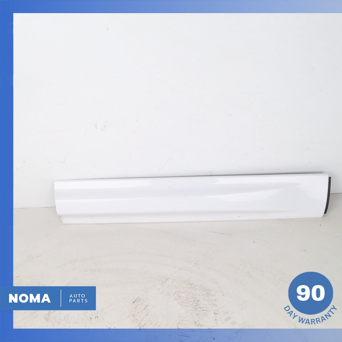 14-22 LR Range Rover Sport L494 Front Right Door Lower Molding White OEM - photo 1