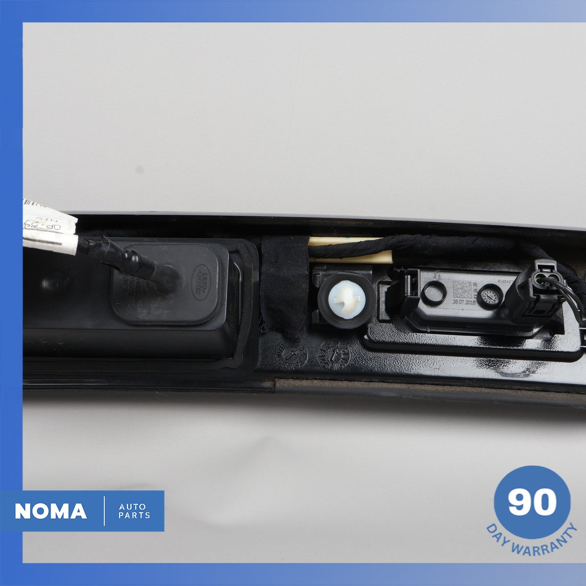 15-19 LR Discovery Sport L550 Rear Trunk Bezel License Plate Light Lamp Trim OEM - photo 10