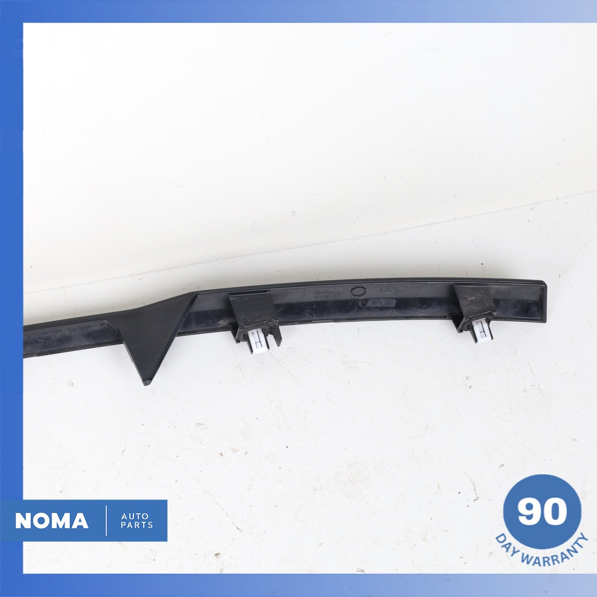 14-22 Range Rover Sport L494 Trunk Bezel License Plate Molding DK6240406DA OEM - photo 8