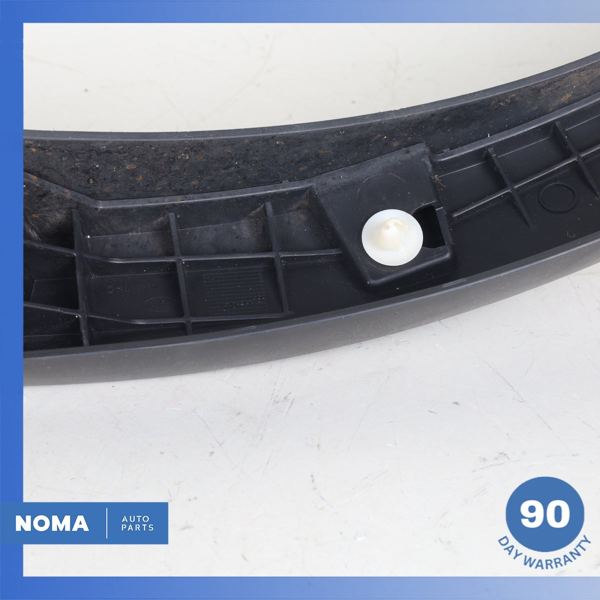 Range Rover Evoque L551 Rear Left Wheel Arch Molding K8D228371AD OEM - photo 7