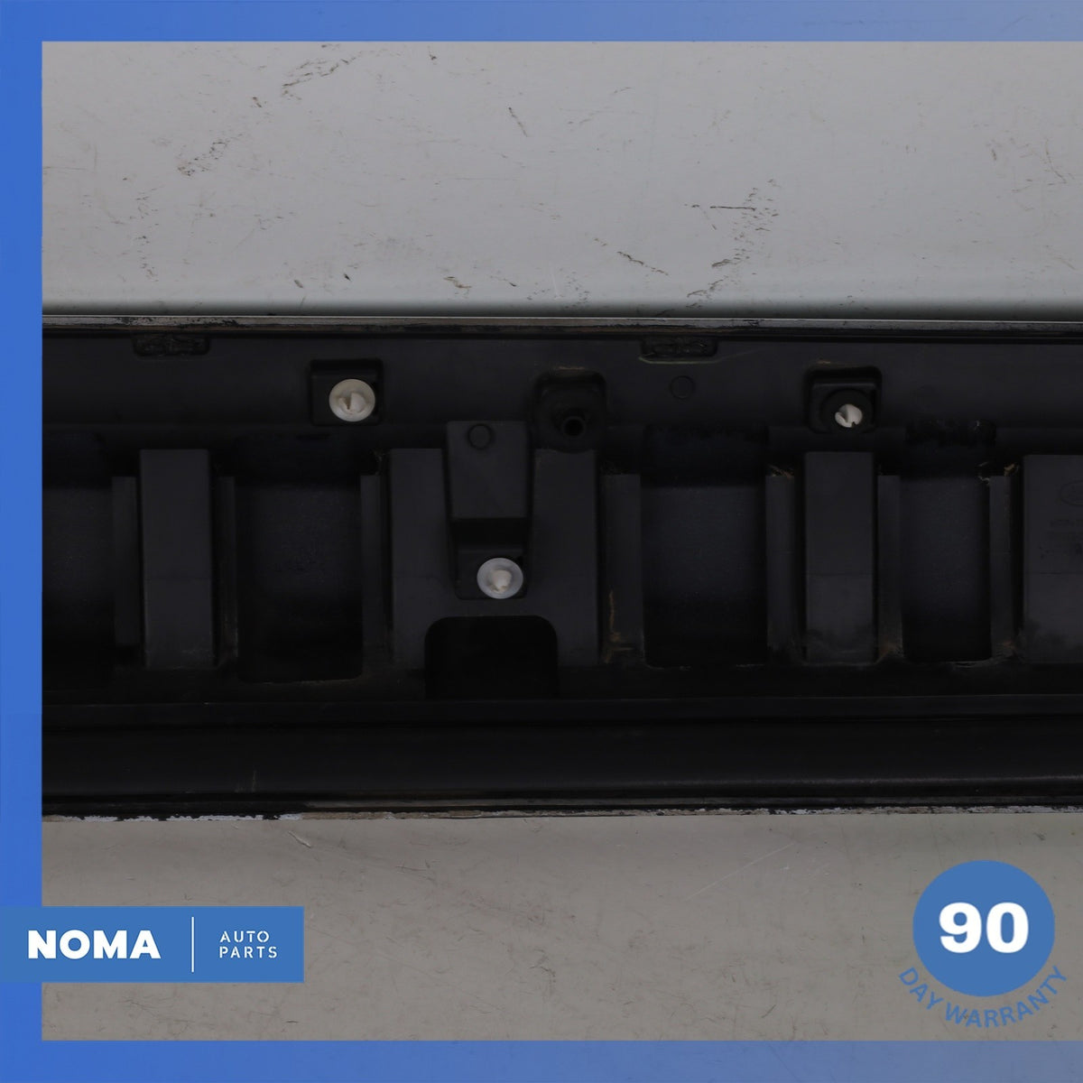 14-22 LR Range Rover Sport L494 Front Left Door Lower Molding DK6221065BD OEM - photo 9
