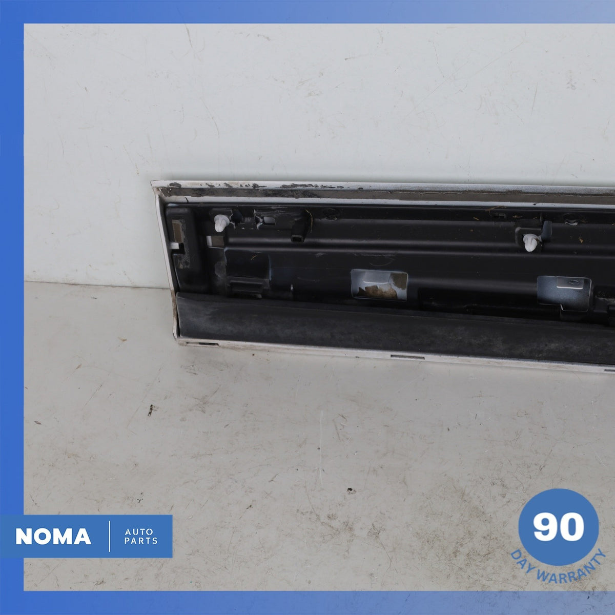 13-15 Audi 8U Q3 Front Right Side Door Lower Molding White OEM - photo 10