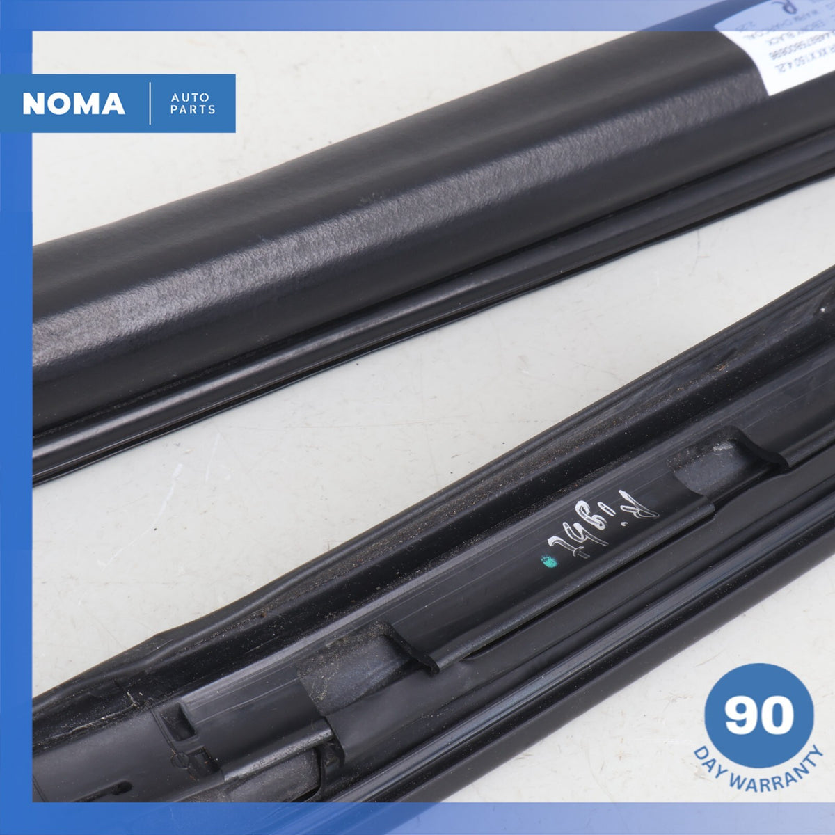 07-15 Jaguar X150 XK Convertible Right Side Top Roof Lid Weatherstrip Seal OEM - photo 9