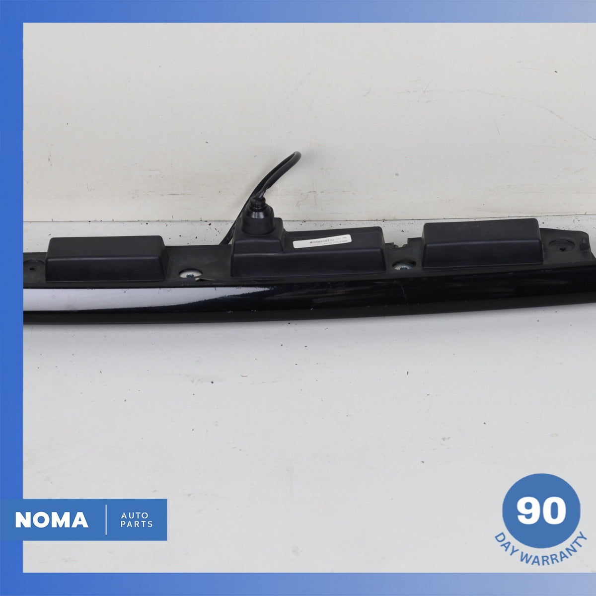 14-22 Range Rover Sport L494 Trunk Bezel License Plate Molding DK6240406DA OEM - photo 4