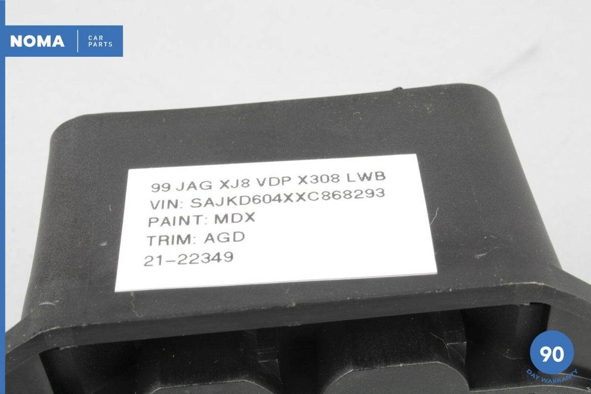 98-03 Jaguar XJ8 XJR Vanden Plas X308 Fuse Block Protection Module LJA2850BE OEM - photo 10