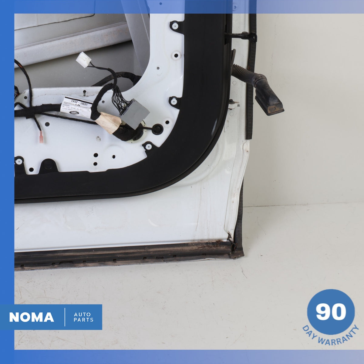 13-22 LR Range Rover L405 Front Left Driver Side Door Panel Shell White OEM - photo 11
