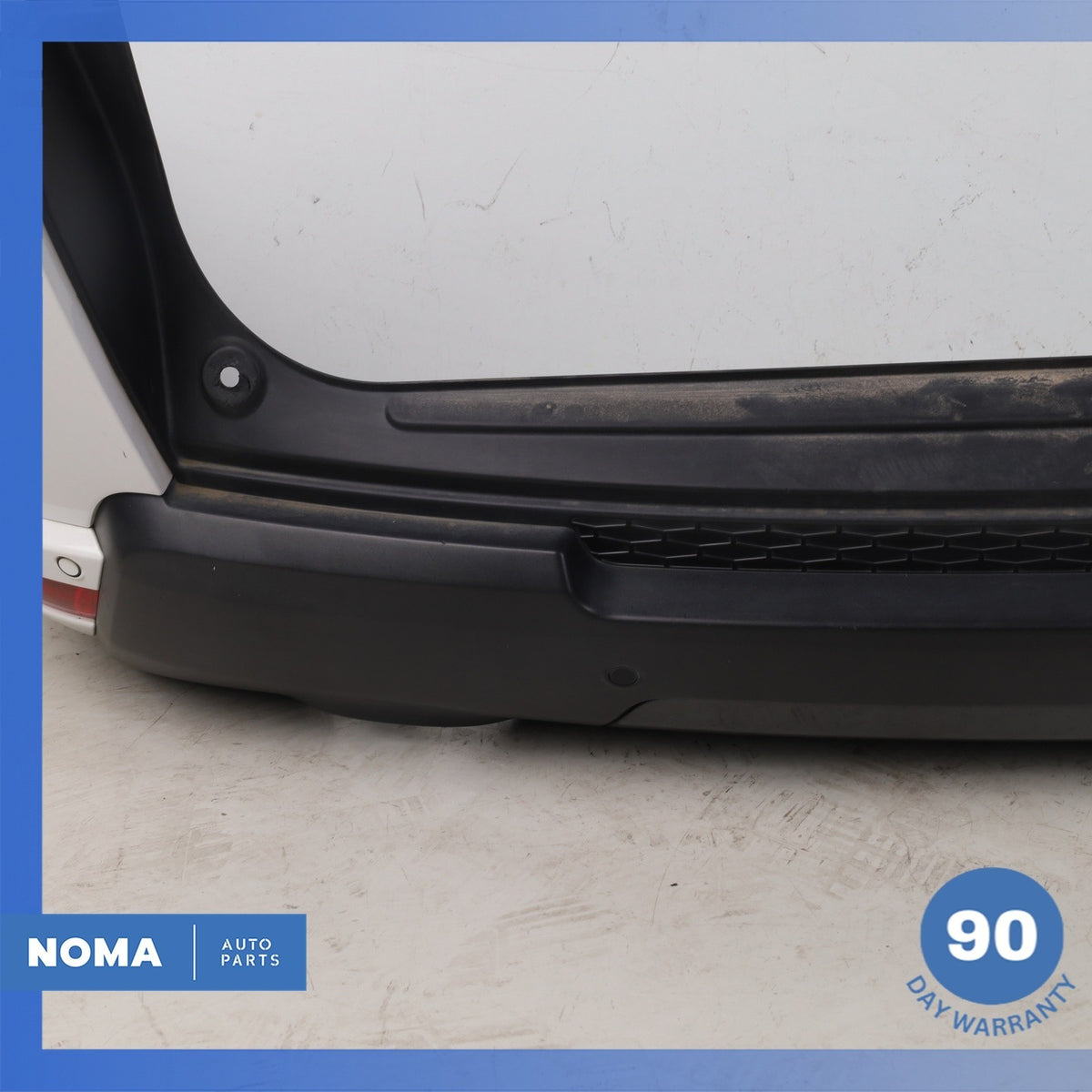 14-17 LR Range Rover Sport L494 HSE Rear Bumper Cover Panel Assembly White OEM - photo 7