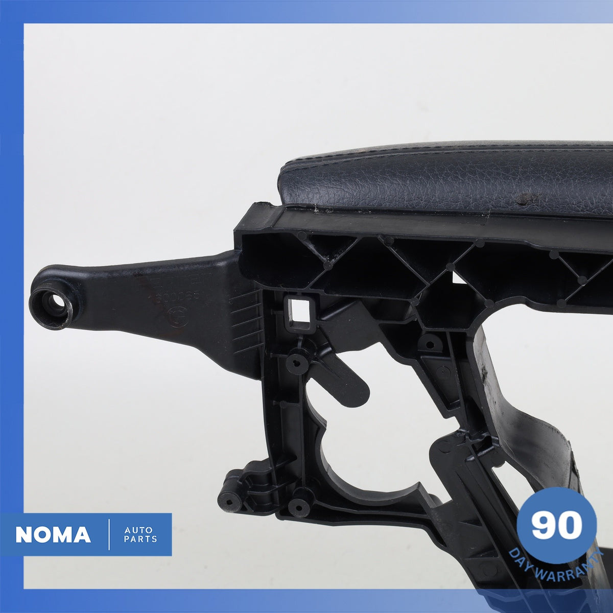BMW F10 528i 535i 550i Front Center Console Arm Rest Lid Black 51169216865 OEM - photo 14