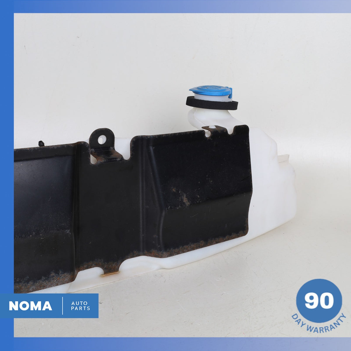 2017 Jaguar X152 F-Type Rear Windshield Washer Tank Reservoir w/ Pump OEM 49k - photo 4