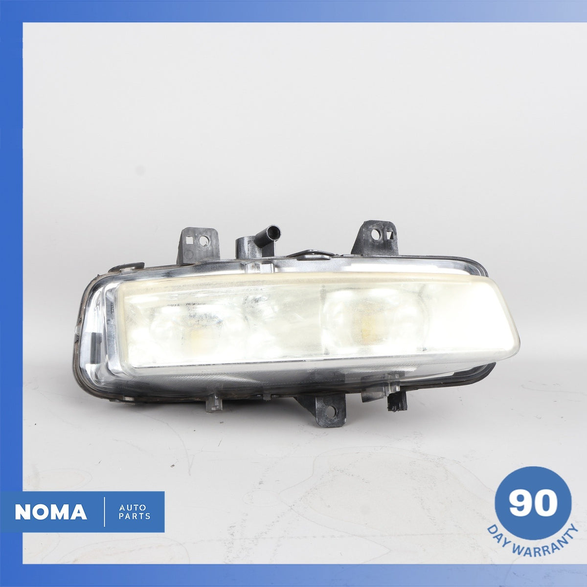 12-15 LR Range Rover Evoque L538 Front Right Passenger Side Fog Light LED OEM - photo 1