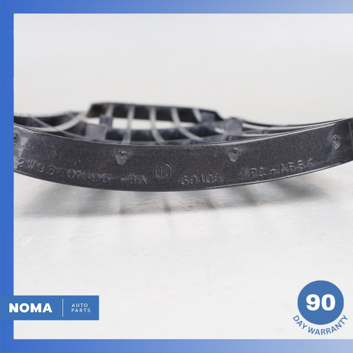 Jaguar X350 XJ8 Right Side Radiator Hood Grill Grille C2C11746 OEM - photo 9