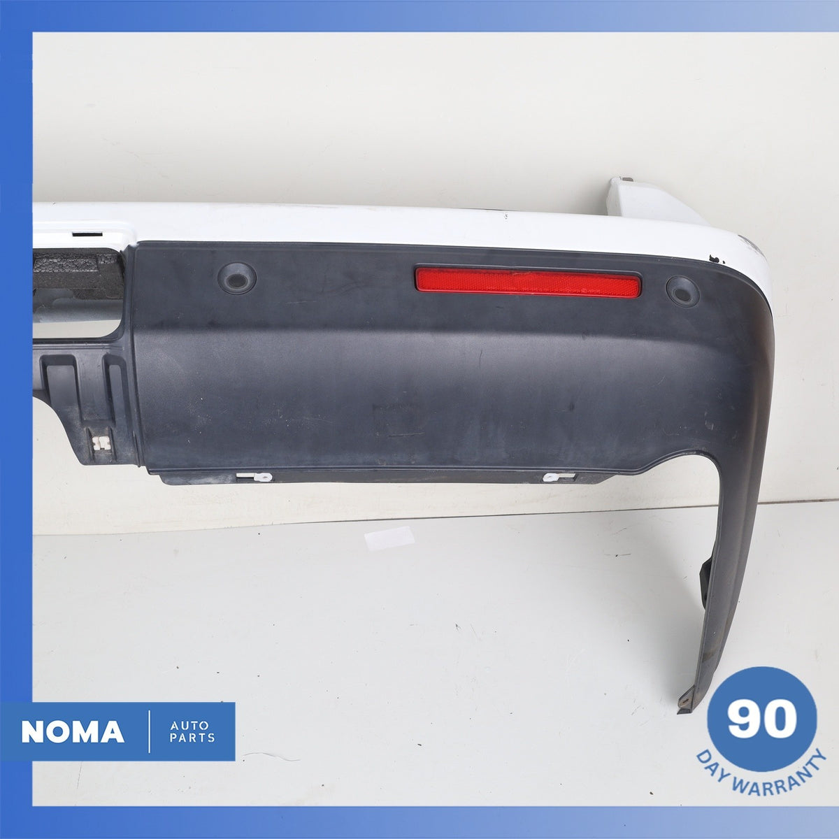 10-16 Land Rover L319 LR4 Rear Bumper Cover Assembly White OEM - photo 13