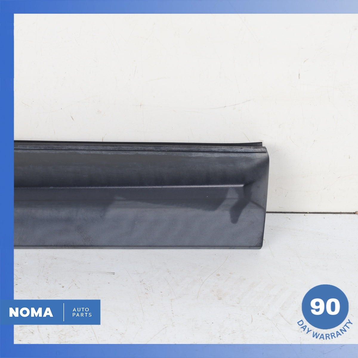 10-13 Land Rover Range Rover Sport L320 Front Right Side Door Lower Molding OEM - photo 2