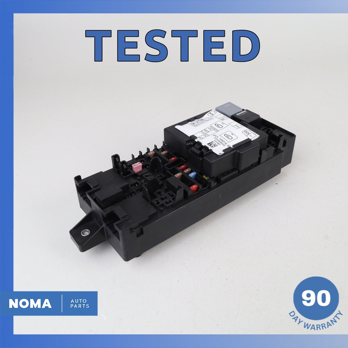 Range Rover Sport L494 L405 Engine Compartment Fuse Relay Box OEM - photo 1